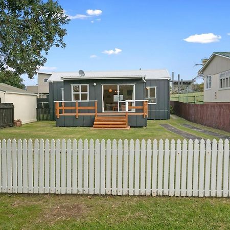 Clara'S Togs And Towels - Waihi - Bachcare Nz Villa Exteriör bild